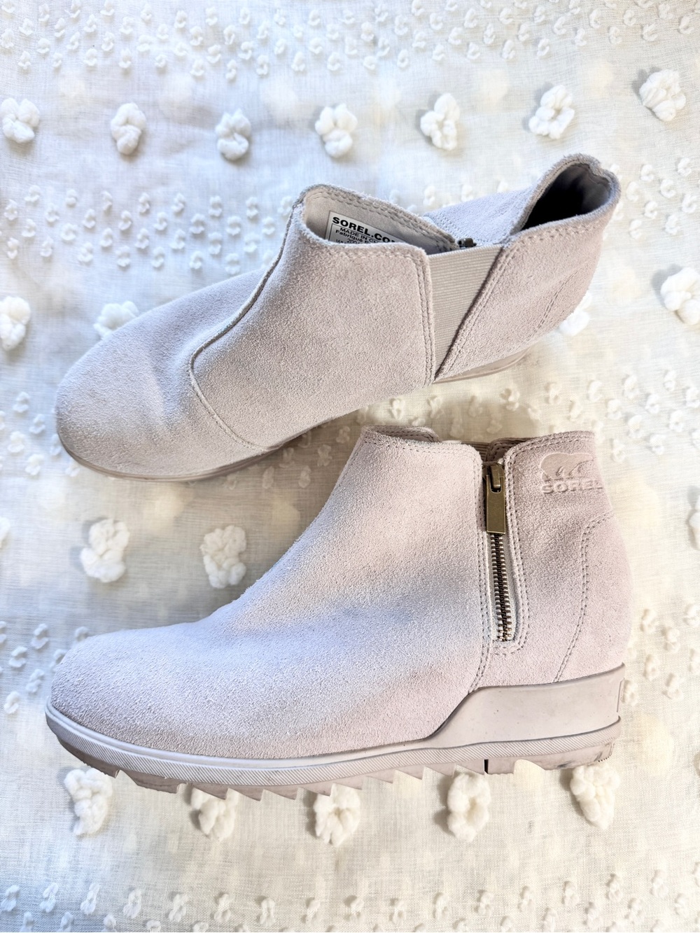 Sorel Evie Zip Ankle Boots 10 Gray Suede Wedge Gorpcore Après Ski Minimal K27